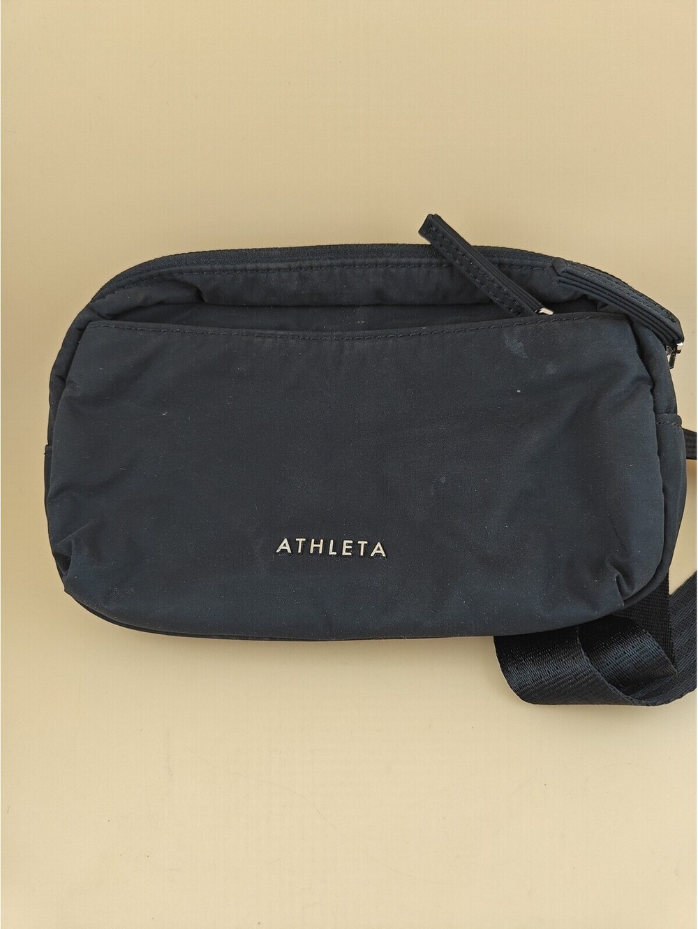 Athleta Belt Bag Black Adjustable Waist Pack Crossbody Unisex Travel